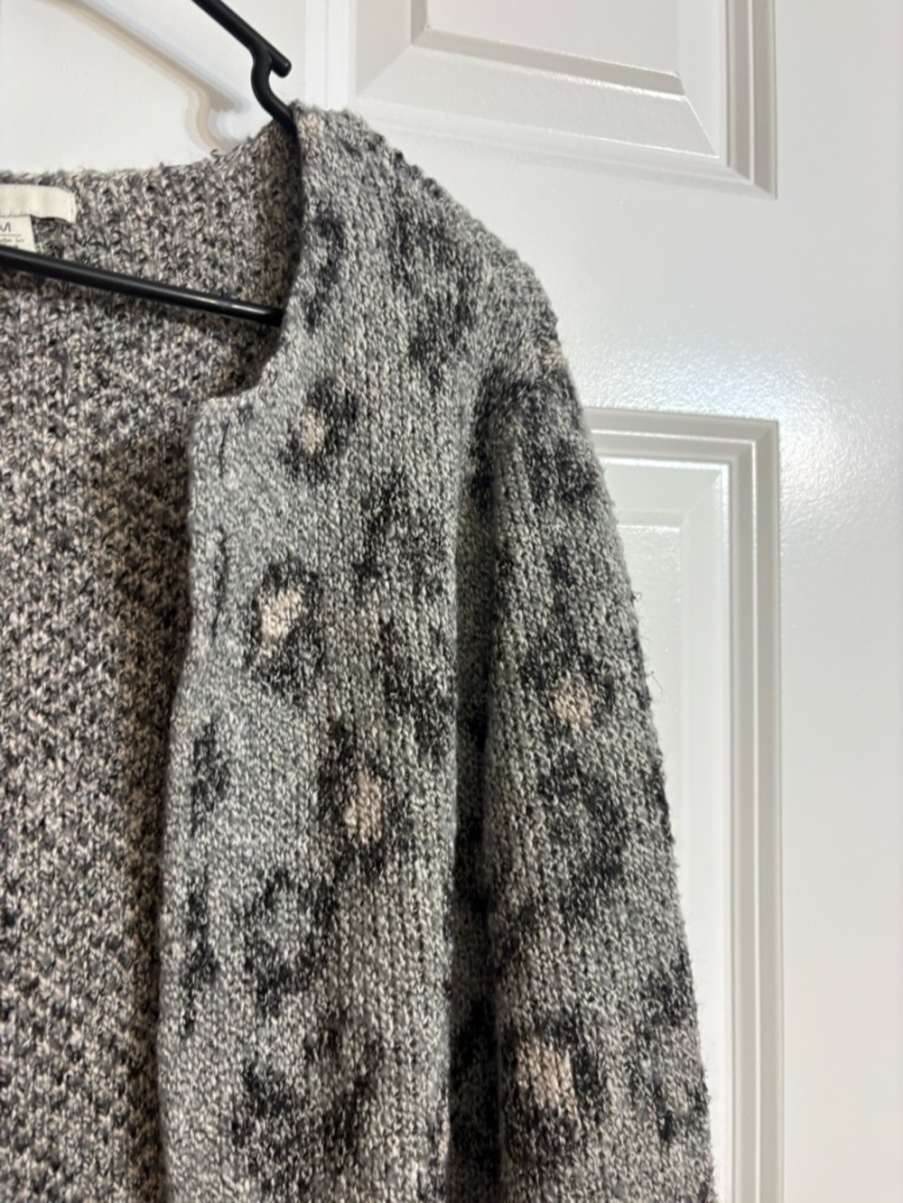Cato Open-Front Gray Leopard Print Knit Cardigan - Picture 7 of 9